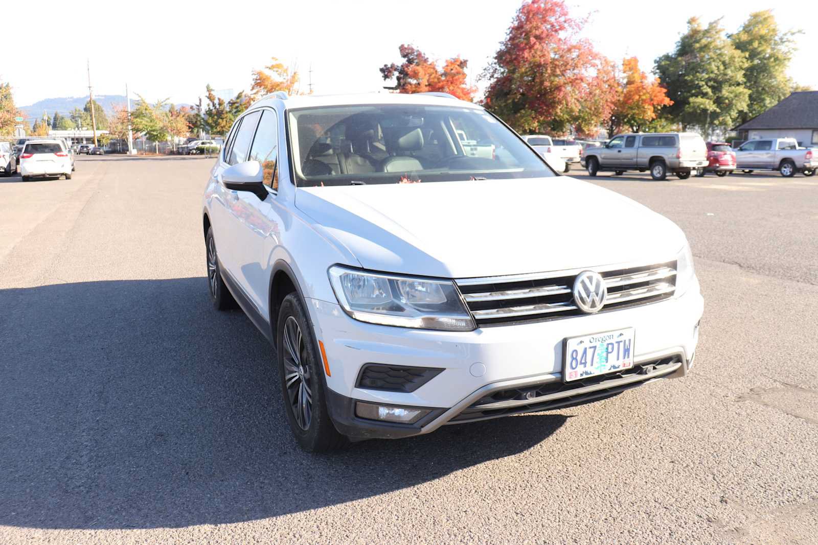 Used 2019 Volkswagen Tiguan SEL AWD/4WD image 3