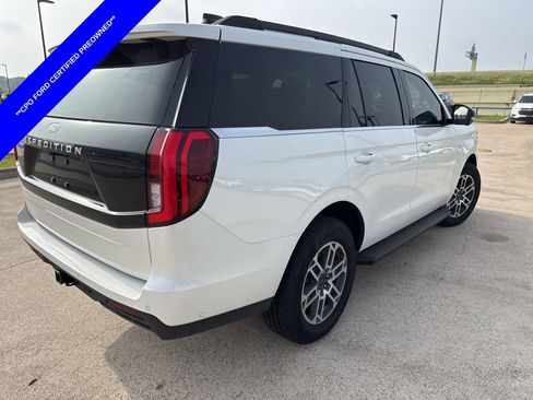 Used 2025 Ford Expedition Active RWD image 14