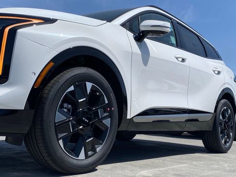 New 2026 Kia Sportage SX Prestige AWD/4WD image 11
