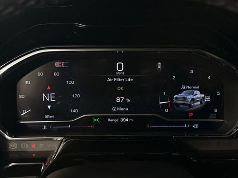 Used 2025 GMC Sierra 1500 Elevation image 26