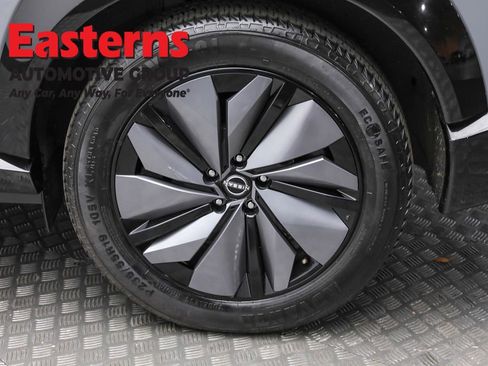 Used 2024 Nissan Ariya AWD image 8