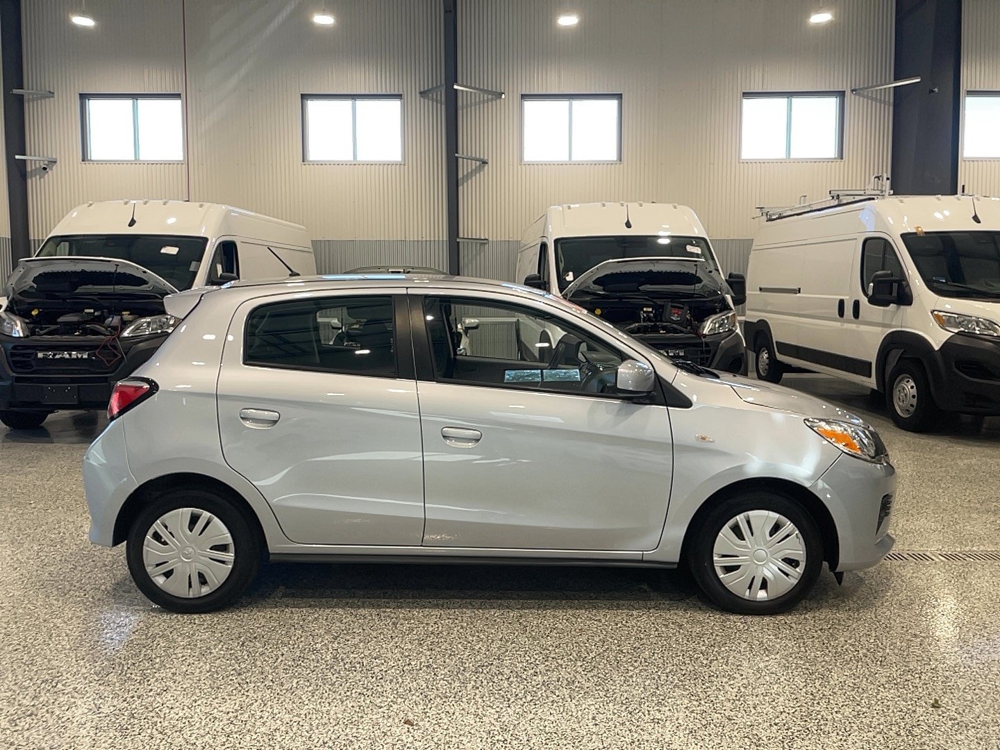 Used 2024 Mitsubishi Mirage ES FWD image 4