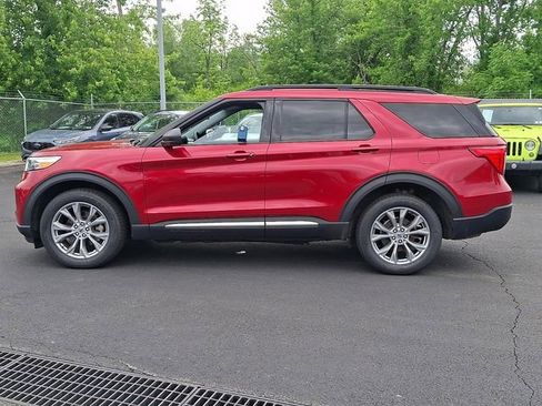 Certified 2023 Ford Explorer XLT w/ Equipment Group 202A AWD/4WD image 7
