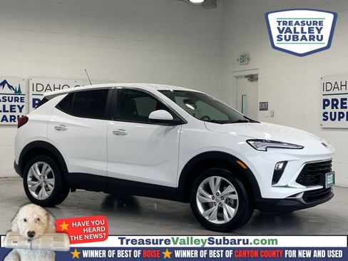 Used 2025 Buick Encore GX Preferred AWD/4WD image 1
