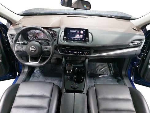 Used 2023 Nissan Rogue SV w/ SV Premium B Package image 9