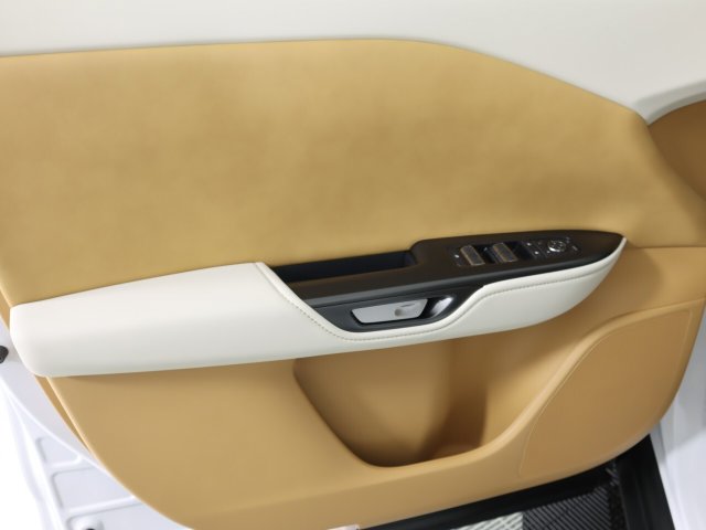 New 2026 Lexus RZ 450e AWD w/ Convenience Package image 11