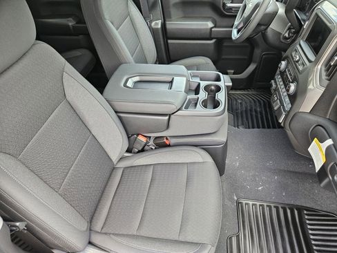 New 2026 Chevrolet Silverado 2500 Custom w/ Custom Value Package AWD/4WD image 19