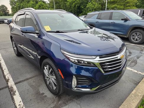Used 2023 Chevrolet Equinox Premier FWD image 3