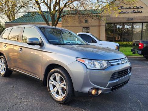 Used 2014 Mitsubishi Outlander SE FWD image 12