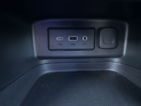 Used 2020 Chevrolet Equinox LT image 27