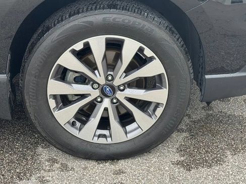 Used 2017 Subaru Outback 2.5i Touring w/ Popular Package #5A AWD/4WD image 7