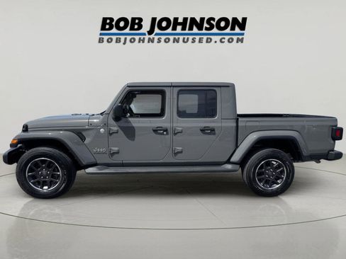 Used 2023 Jeep Gladiator Overland w/ Popular Equipment Package AWD/4WD image 6