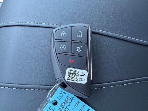 New 2026 Buick Enclave Avenir AWD/4WD image 31