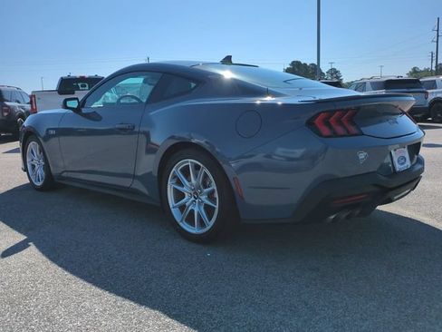 Used 2025 Ford Mustang GT Premium RWD image 6
