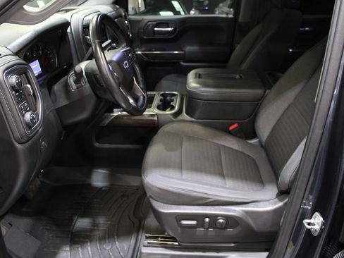 Used 2021 Chevrolet Silverado 1500 RST image 24