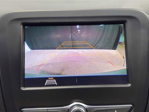 Used 2020 Chevrolet Equinox LS image 27