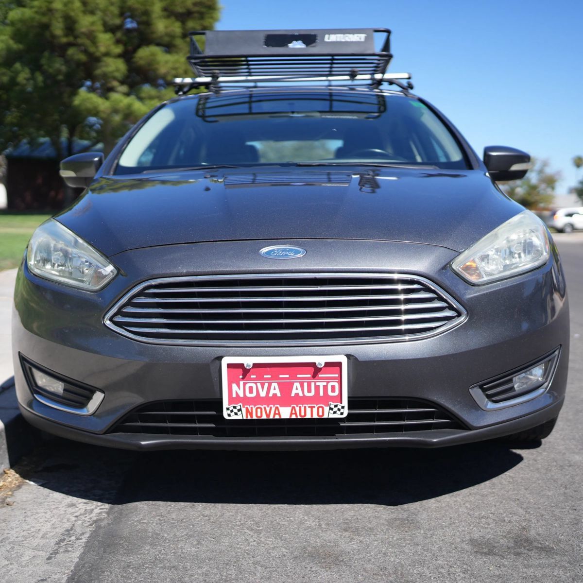 Used 2015 Ford Focus Titanium FWD image 19