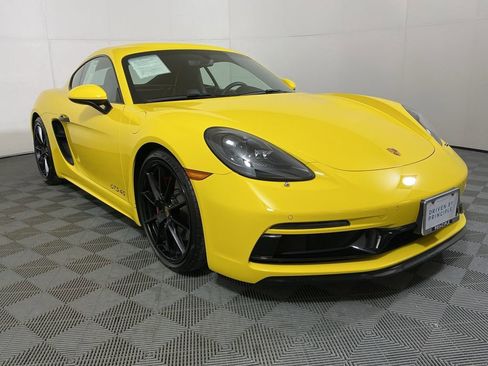 Used 2023 Porsche 718 Cayman GT4 image 4