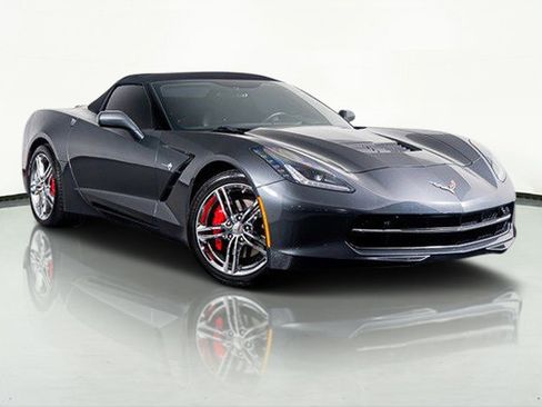 Used 2017 Chevrolet Corvette Stingray Convertible w/ 2LT Preferred Equipment Group image 4