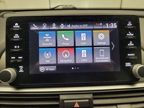 Used 2018 Honda Accord Touring image 25