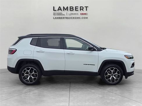 Used 2026 Jeep Compass Limited AWD/4WD image 6
