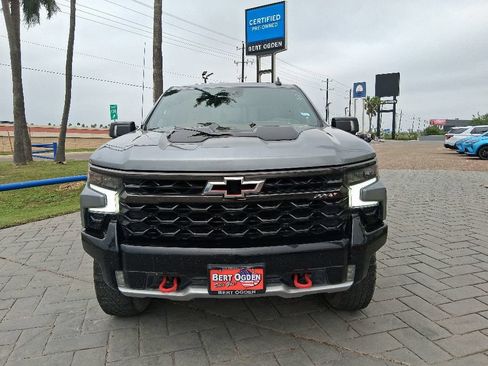 Used 2023 Chevrolet Silverado 1500 ZR2 w/ Technology Package AWD/4WD image 2