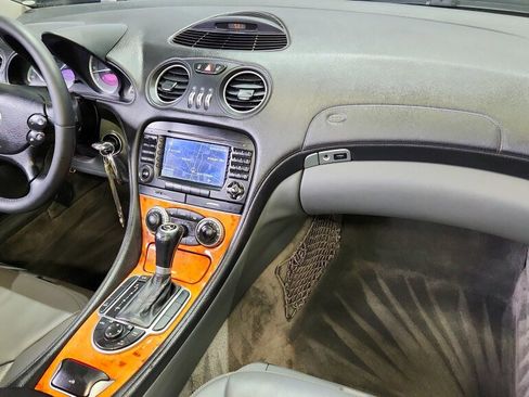 Used 2005 Mercedes-Benz SL 500 image 18