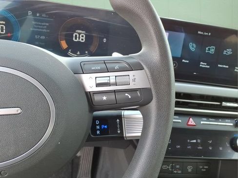 Used 2024 Hyundai Sonata SEL FWD image 24
