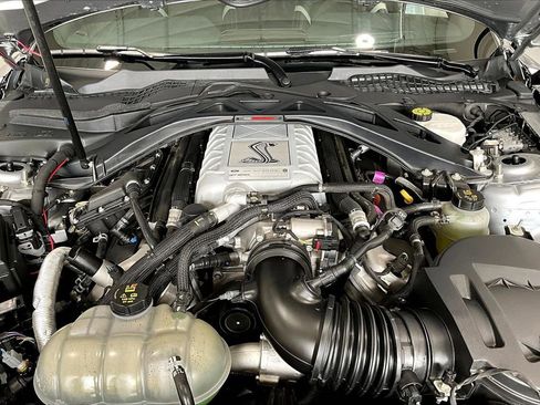 Used 2020 Ford Mustang Shelby GT500 w/ Technology Package image 8