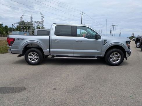 Used 2025 Ford F150 XLT w/ Equipment Group 301A Standard AWD/4WD image 3