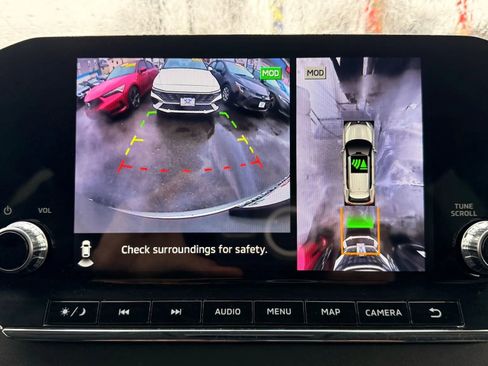 Used 2024 Mitsubishi Outlander FWD image 20