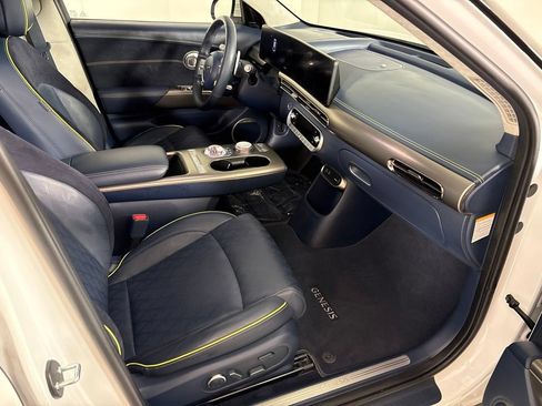 Used 2023 Genesis GV60 Performance AWD/4WD image 17