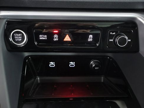 New 2025 Audi Q5 Premium Plus image 4