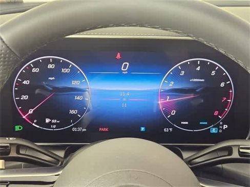 Used 2025 Mercedes-Benz GLC 300 4MATIC image 34