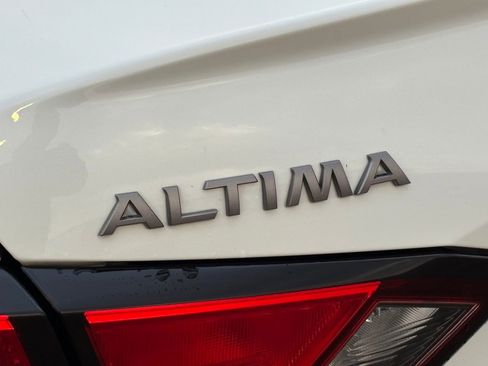 Certified 2024 Nissan Altima 2.5 SV image 7