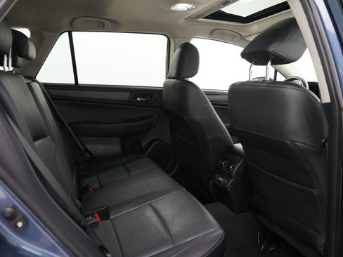 Used 2018 Subaru Outback 2.5i Limited AWD/4WD image 14