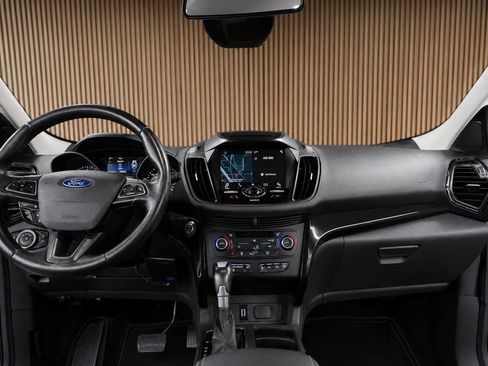 Used 2017 Ford Escape Titanium w/ Equipment Group 301A AWD/4WD image 6
