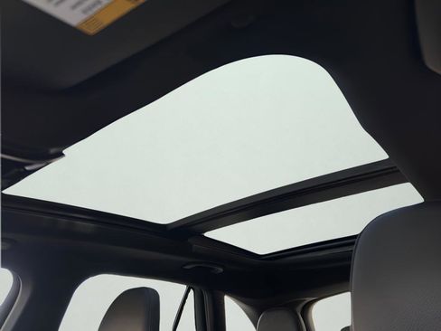 Used 2025 Mercedes-Benz GLC 43 AMG GLC 43 AMG image 44