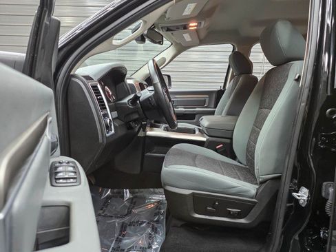 Used 2019 RAM 1500 Big Horn AWD/4WD image 16