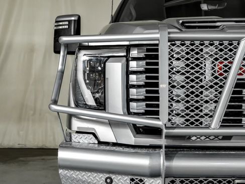 Used 2025 GMC Sierra 3500 Denali w/ Denali Reserve Package AWD/4WD image 42