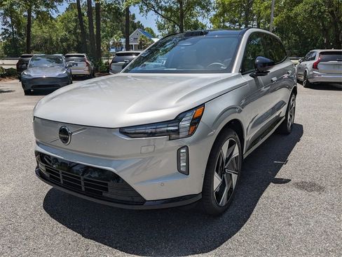 New 2025 Volvo EX90 Plus image 8