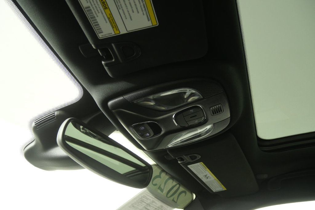 Used 2023 Jeep Compass Limited w/ Sun and Sound Group AWD/4WD image 24