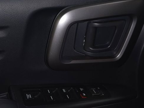 Used 2014 Honda Ridgeline SE image 27
