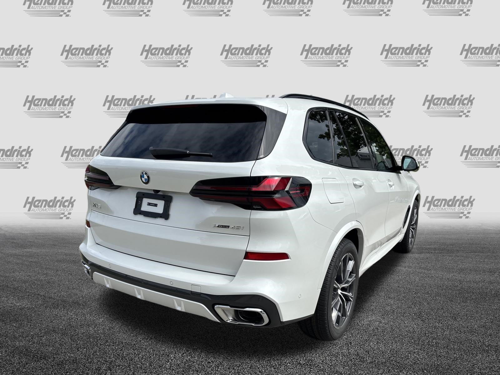 Certified 2026 BMW X5 xDrive40i w/ M Sport Package AWD/4WD image 9