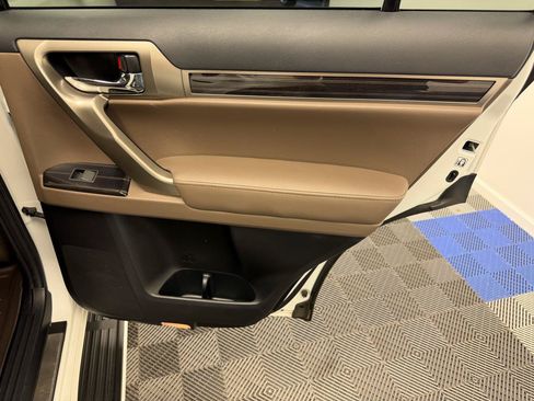 Used 2021 Lexus GX 460 Premium AWD/4WD image 18