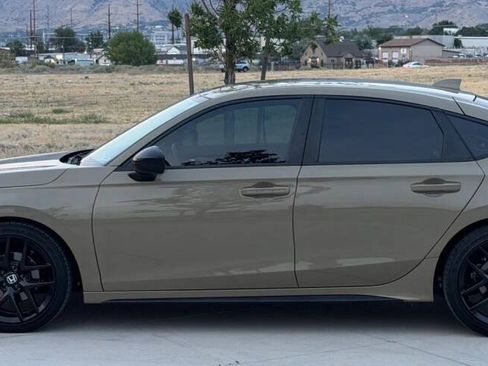 Used 2025 Honda Civic Sport image 5