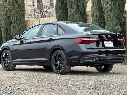 New 2026 Volkswagen Jetta SE image 6
