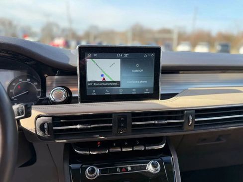 Used 2022 Lincoln Corsair AWD w/ Equipment Group 101A image 30