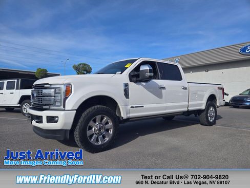 Used 2017 Ford F350 Platinum w/ Platinum Ultimate Package image 2