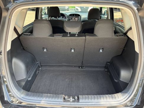 Used 2025 Kia Soul LX w/ LX Technology Package FWD image 28